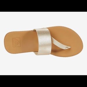 Lightly worn reef sol diagonal strap sandals